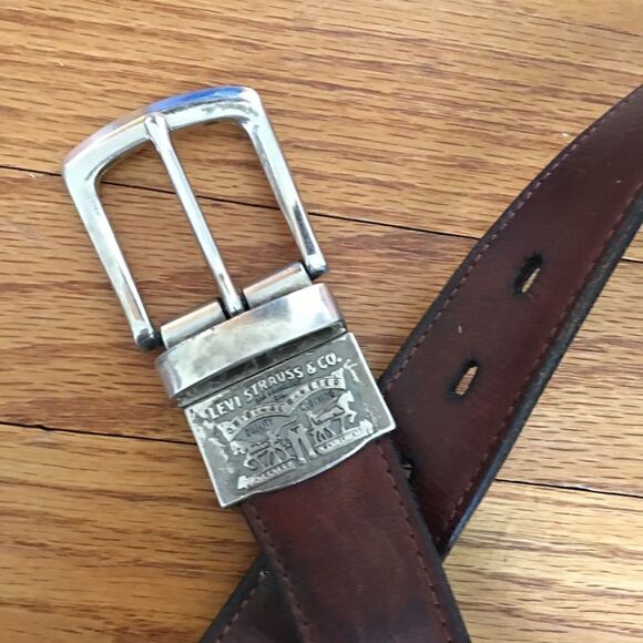Levi’s Men’s Brown Leather Belt with Back Patch Logo Buckle | Size 34 - Picture 2 of 7